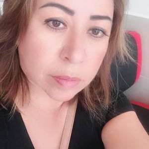 Meet your Posher, Claudia